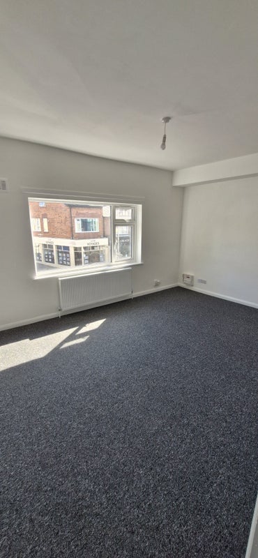 Flat Allandale Road in Leicester