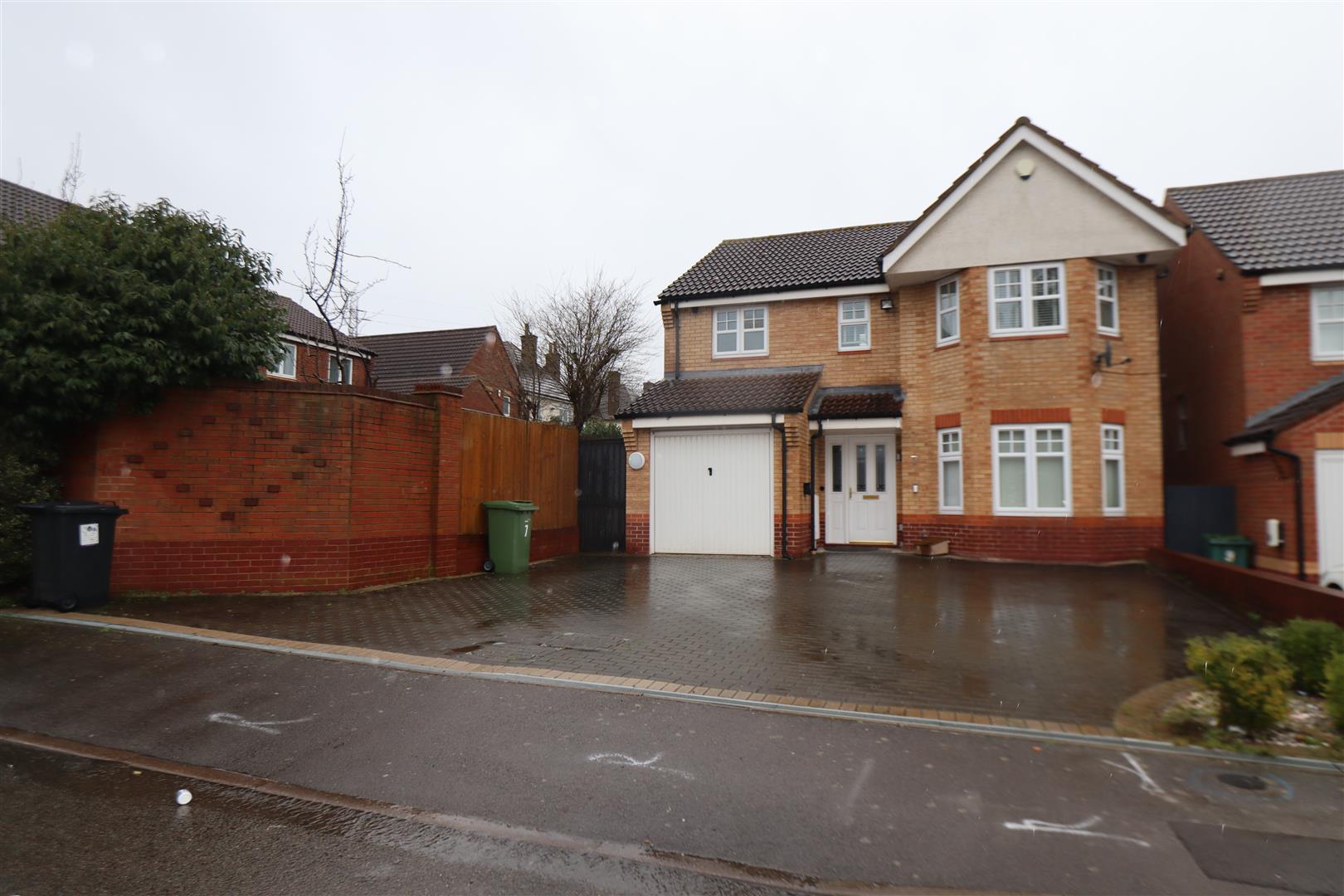 House Yale Road in Willenhall