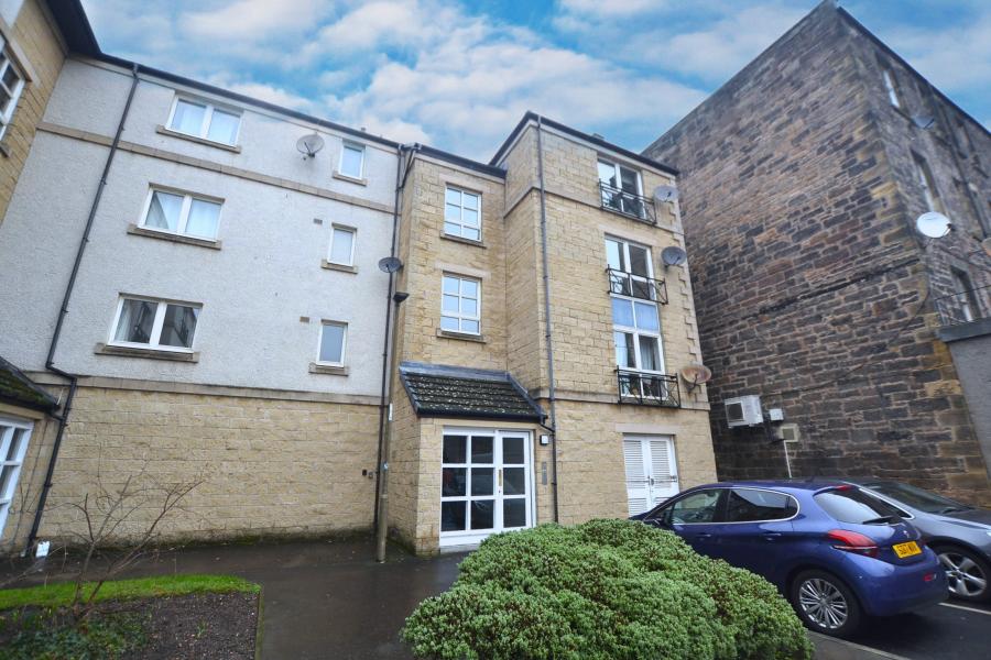 Flat Cadiz Street in City of Edinburgh