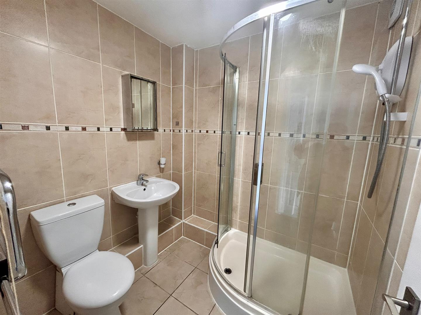 Flat Haighton Court in Preston
