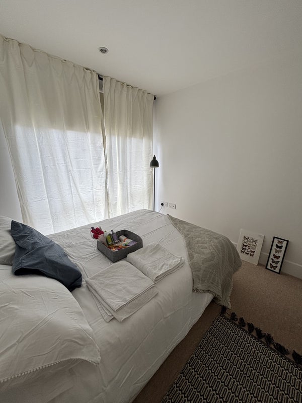 Room Duke of Wellington Avenue in Greater London