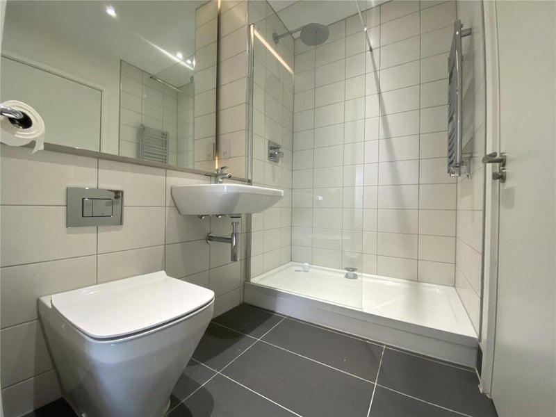 Room Lockside Lane in Salford