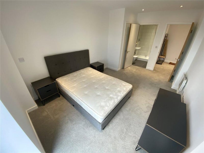 Room Lockside Lane in Salford