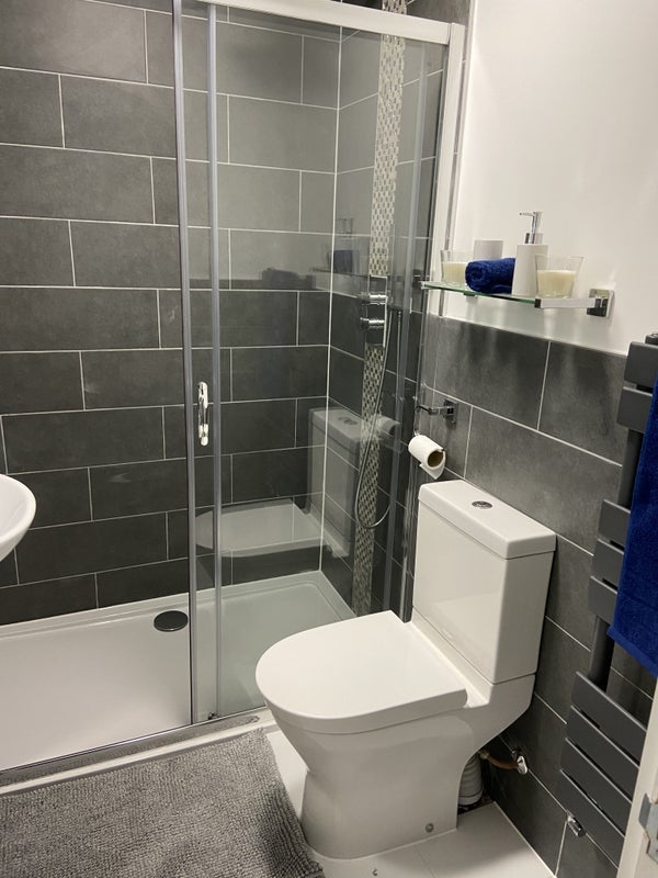 Room Selsdon Road in Greater London
