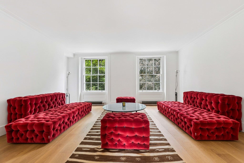 Flat Brompton Road in Greater London
