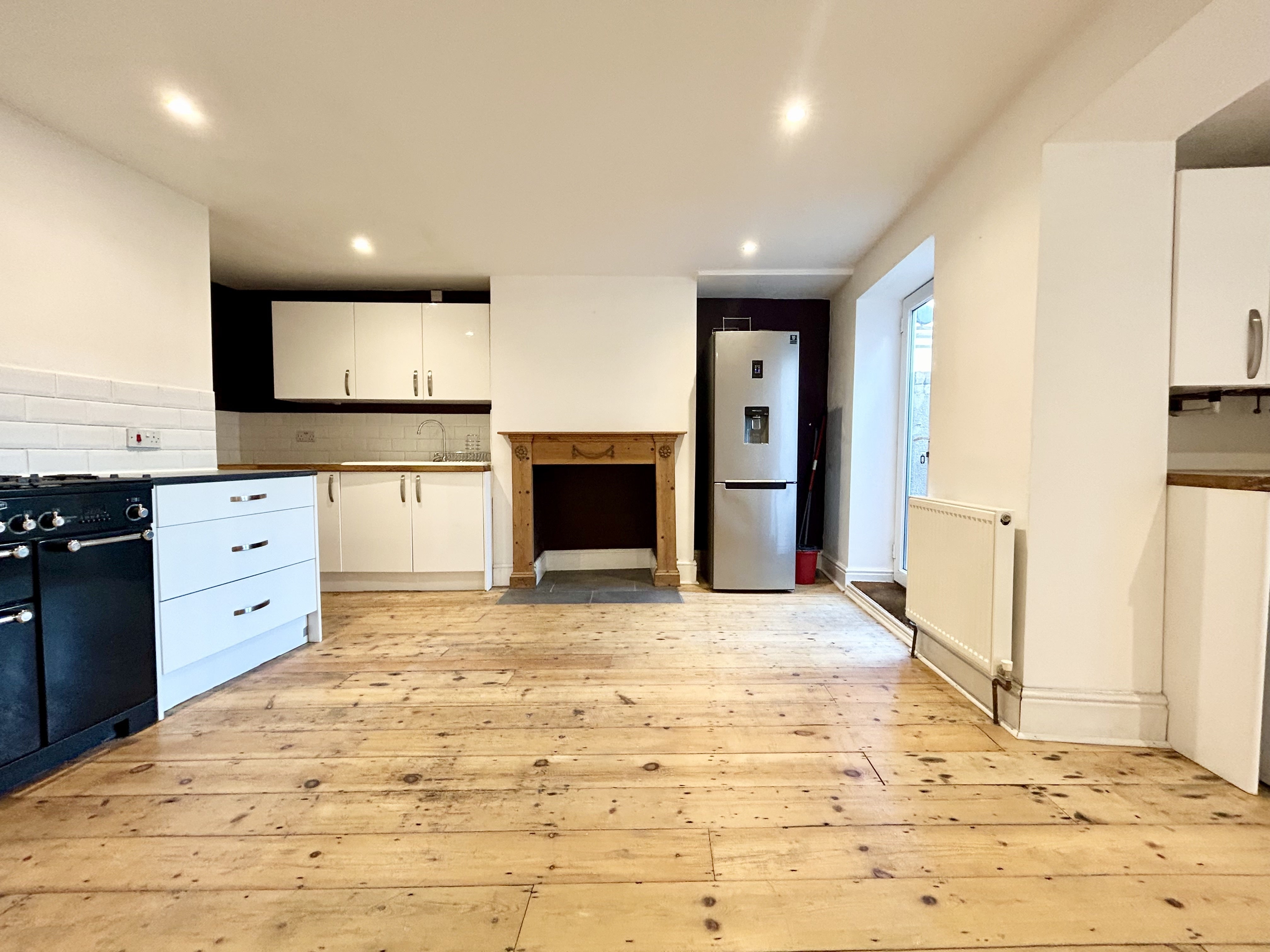 Flat Dean Lane in Bristol