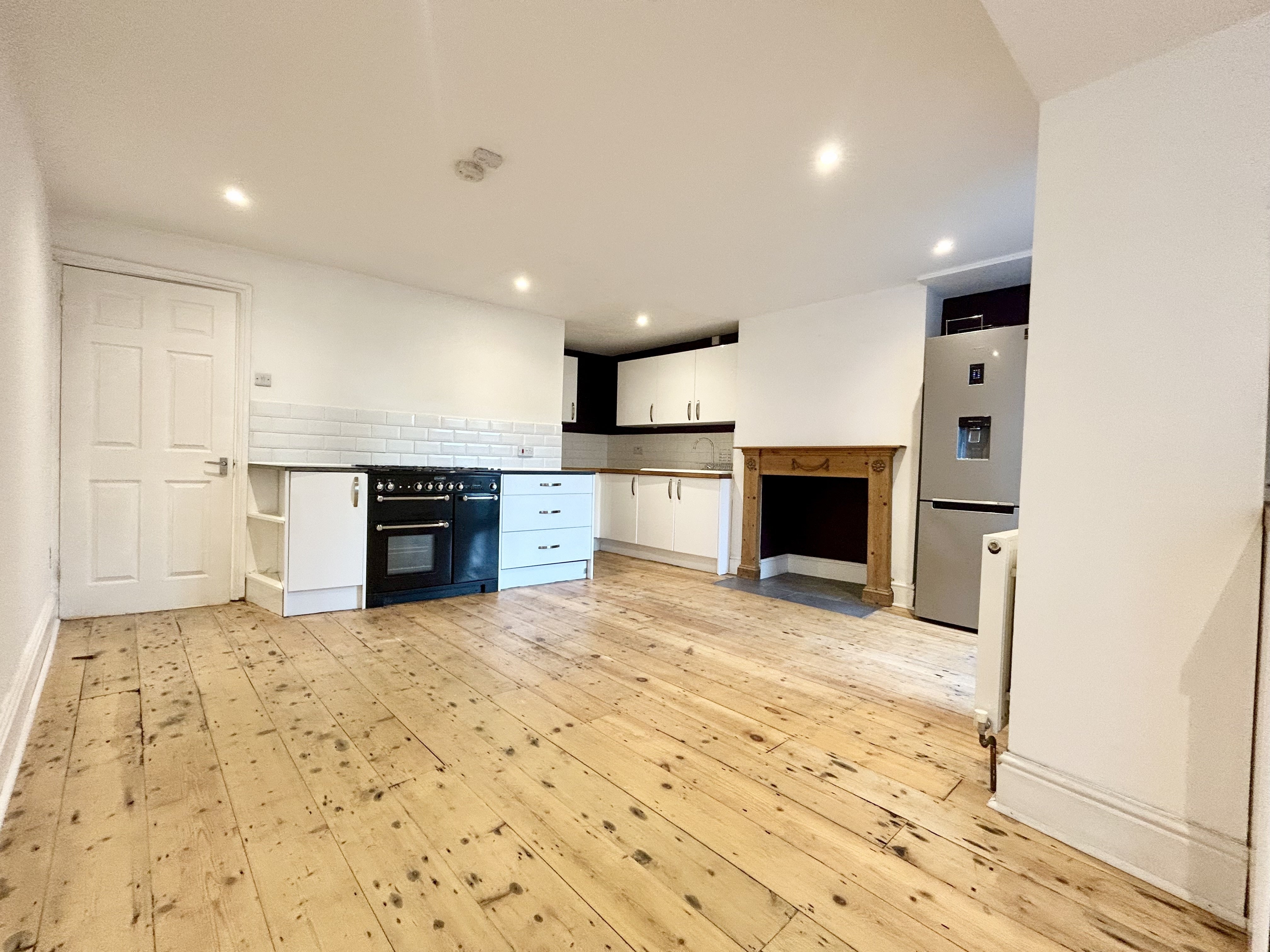 Flat Dean Lane in Bristol