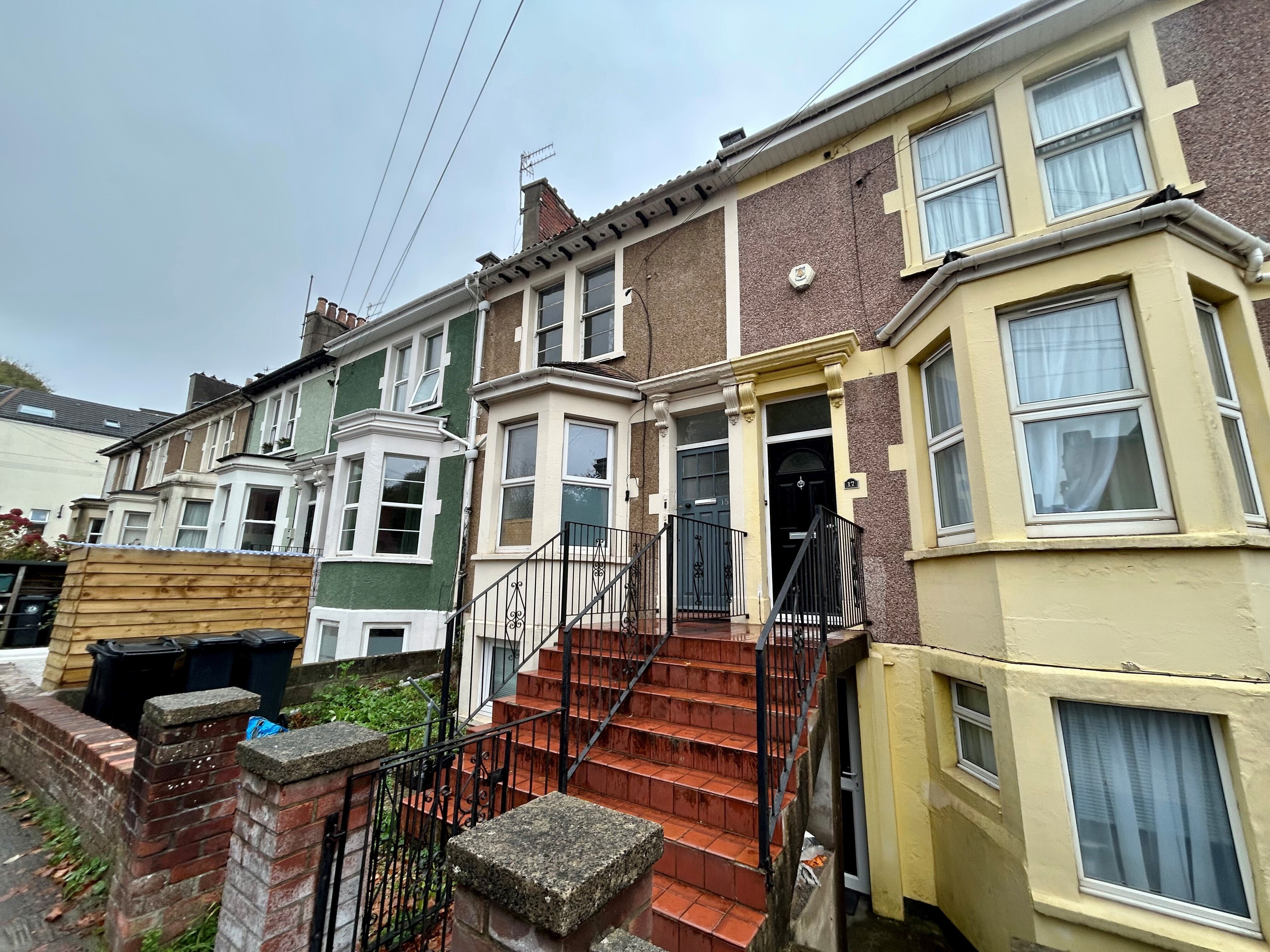 Flat Dean Lane in Bristol