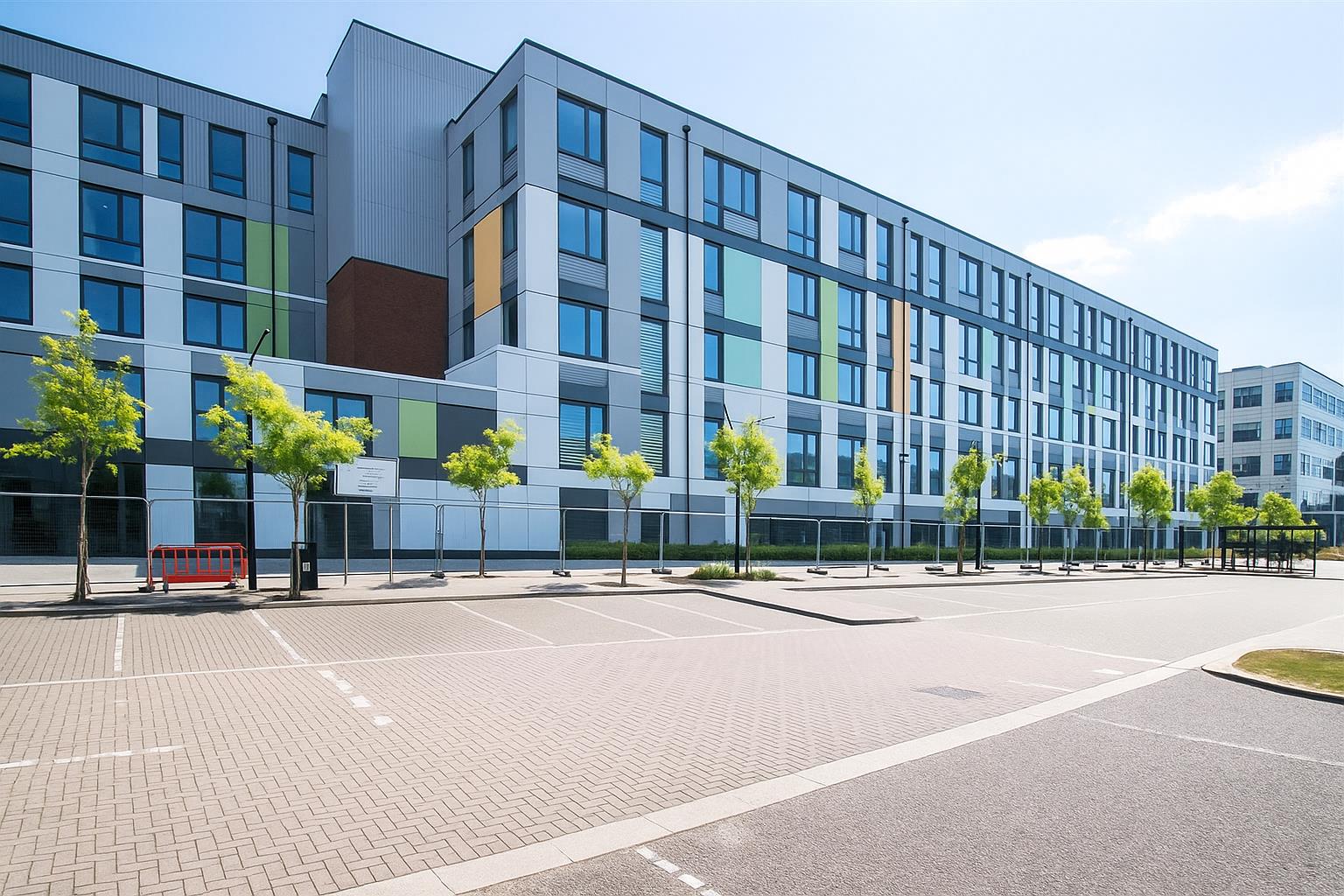 Flat Silbury Boulevard in Central Milton Keynes