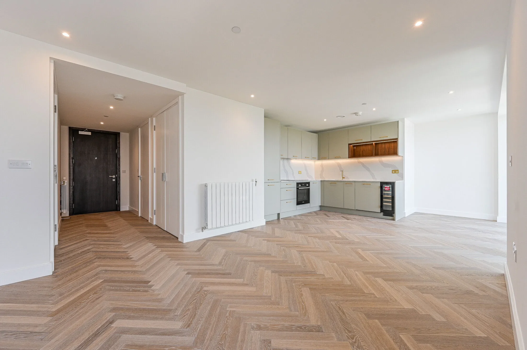 Flat Griffin Manor Way in Greater London