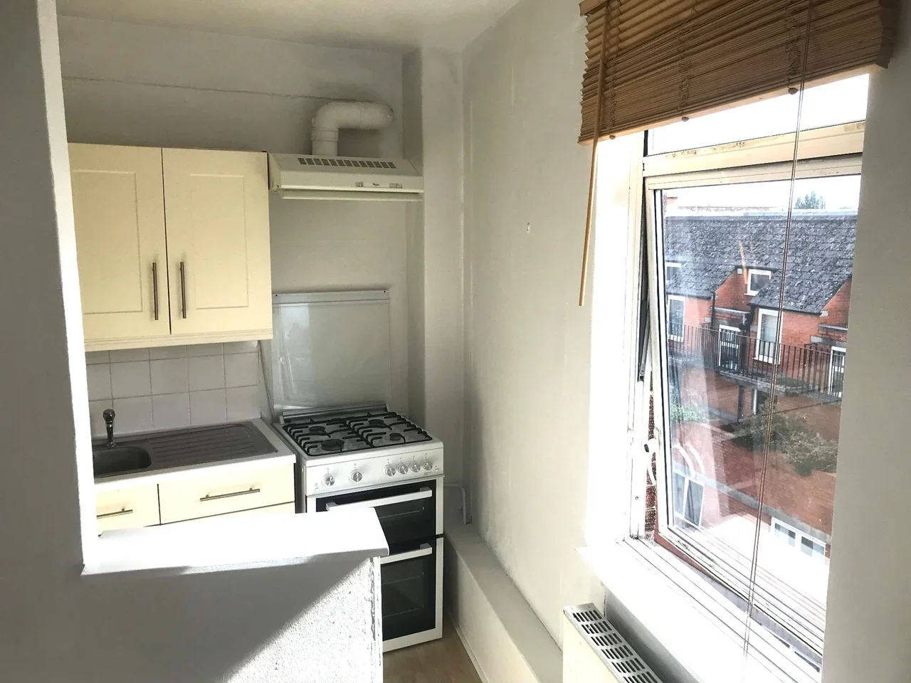 Flat Rainville Road in Greater London