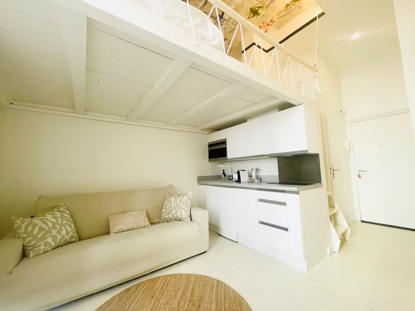 Room Rue Assalit in Nice