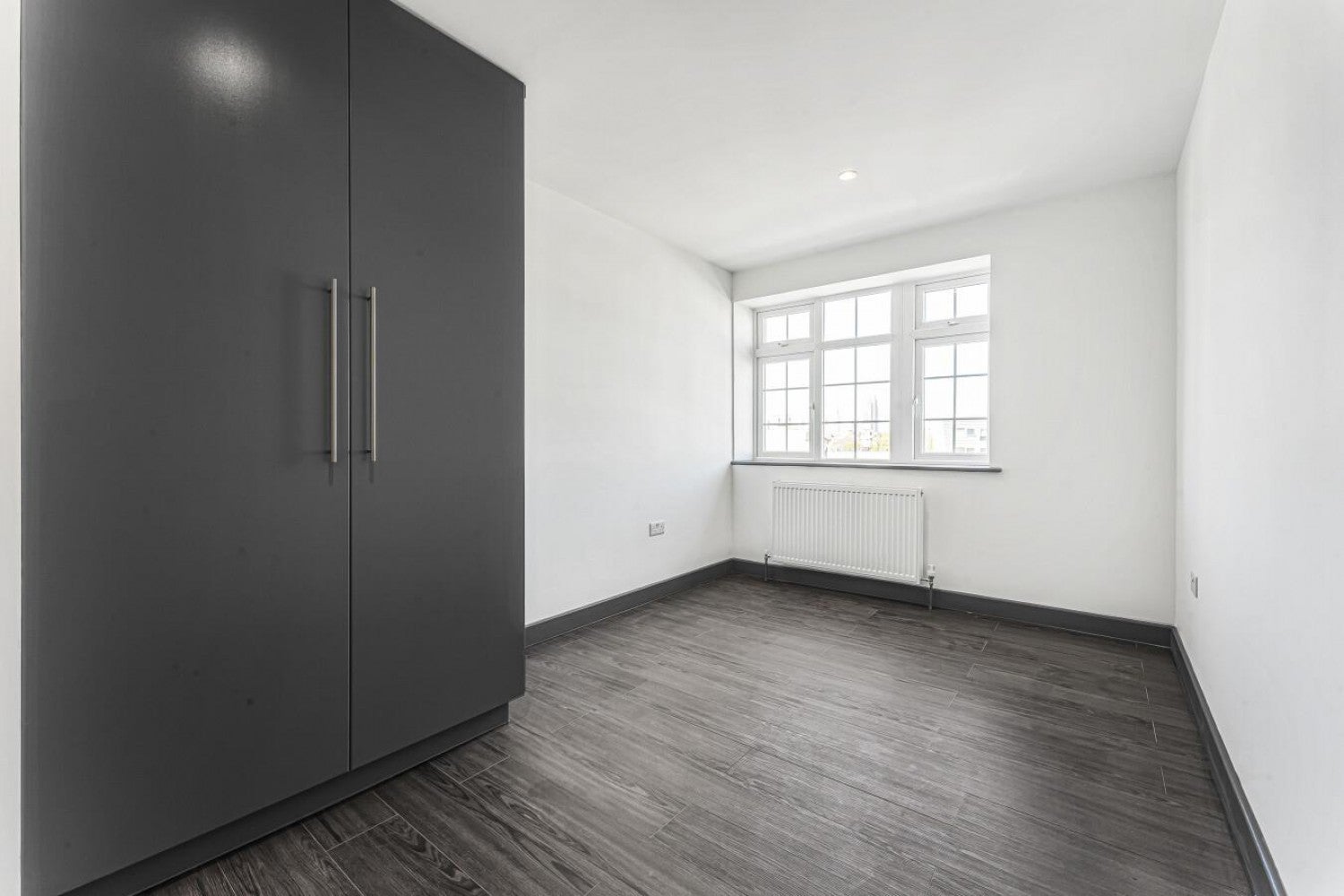 Flat Camberwell Road in Greater London