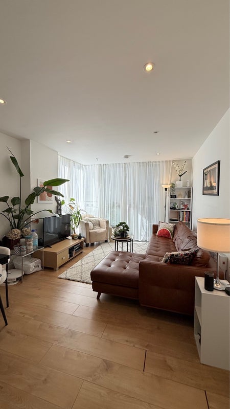 Flat Bridle Mews in Greater London