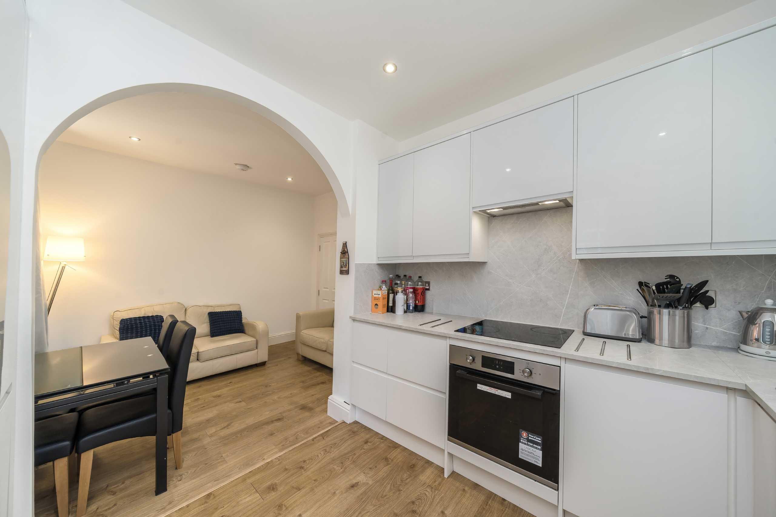 Flat Rushcroft Road in Greater London