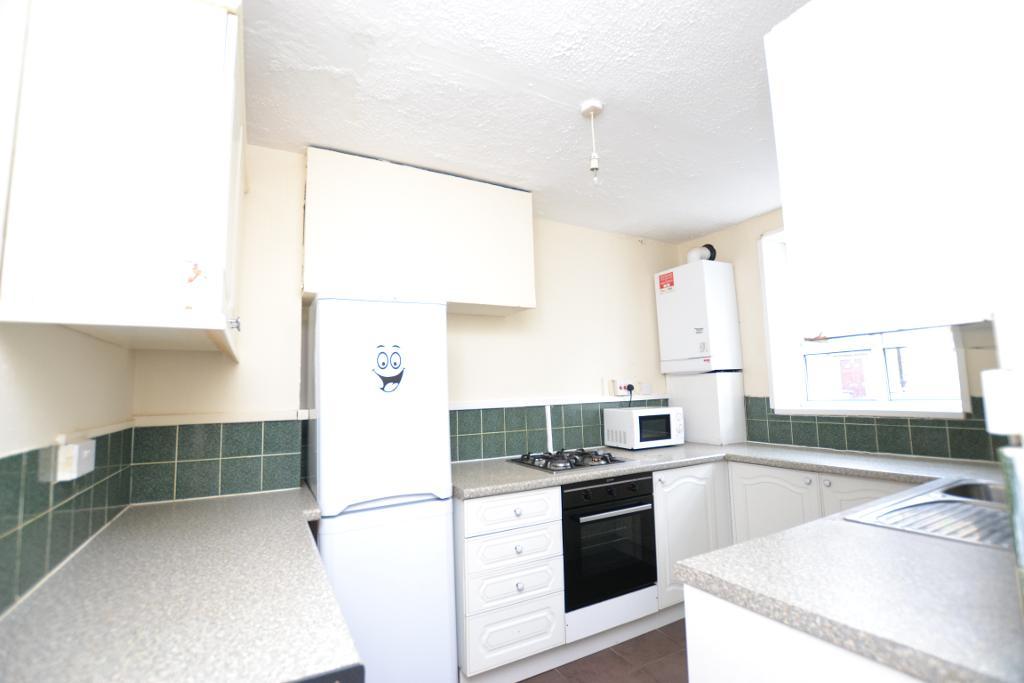 Room Devons Road in Greater London