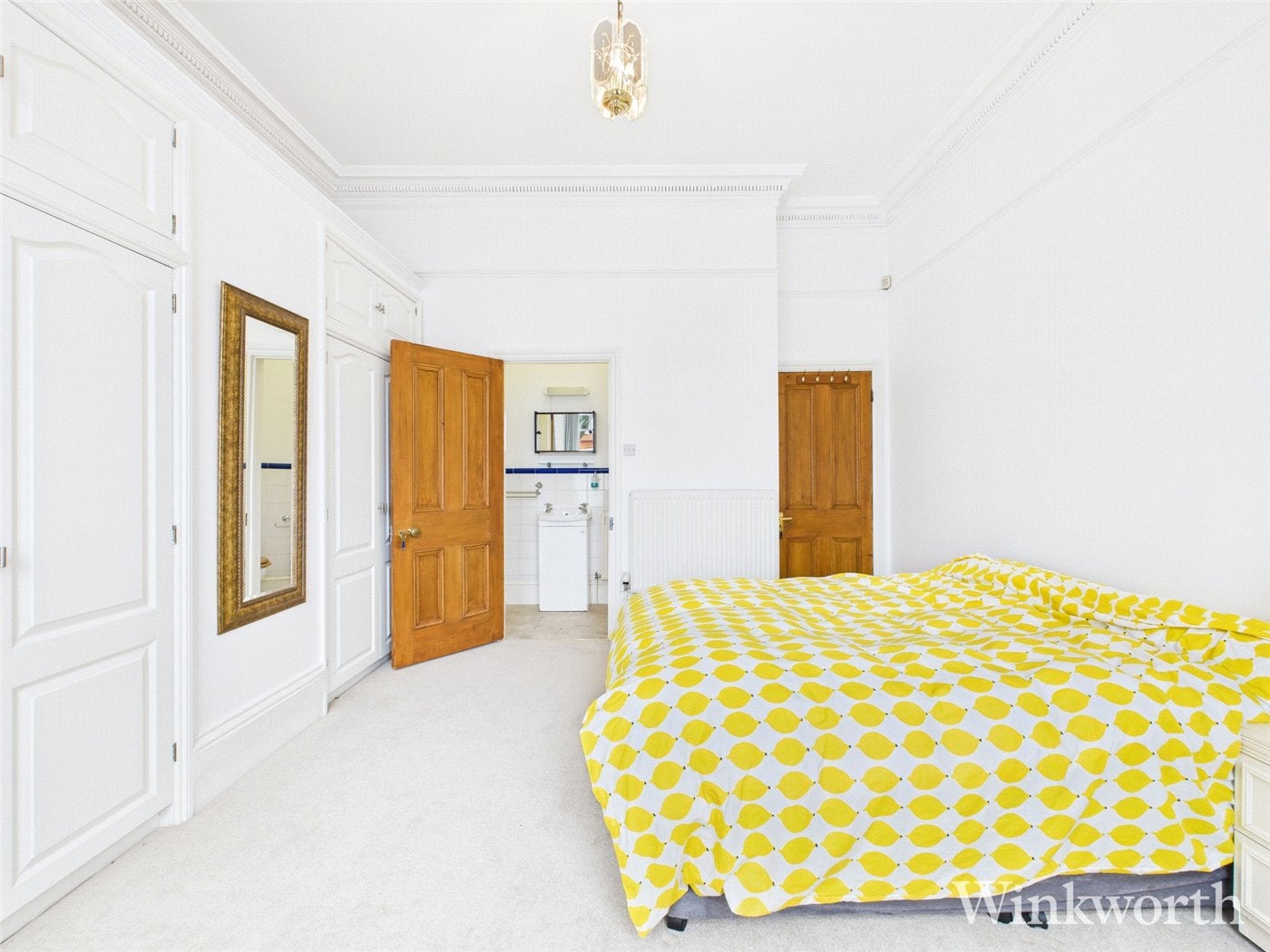 Flat Madeley Road in Greater London