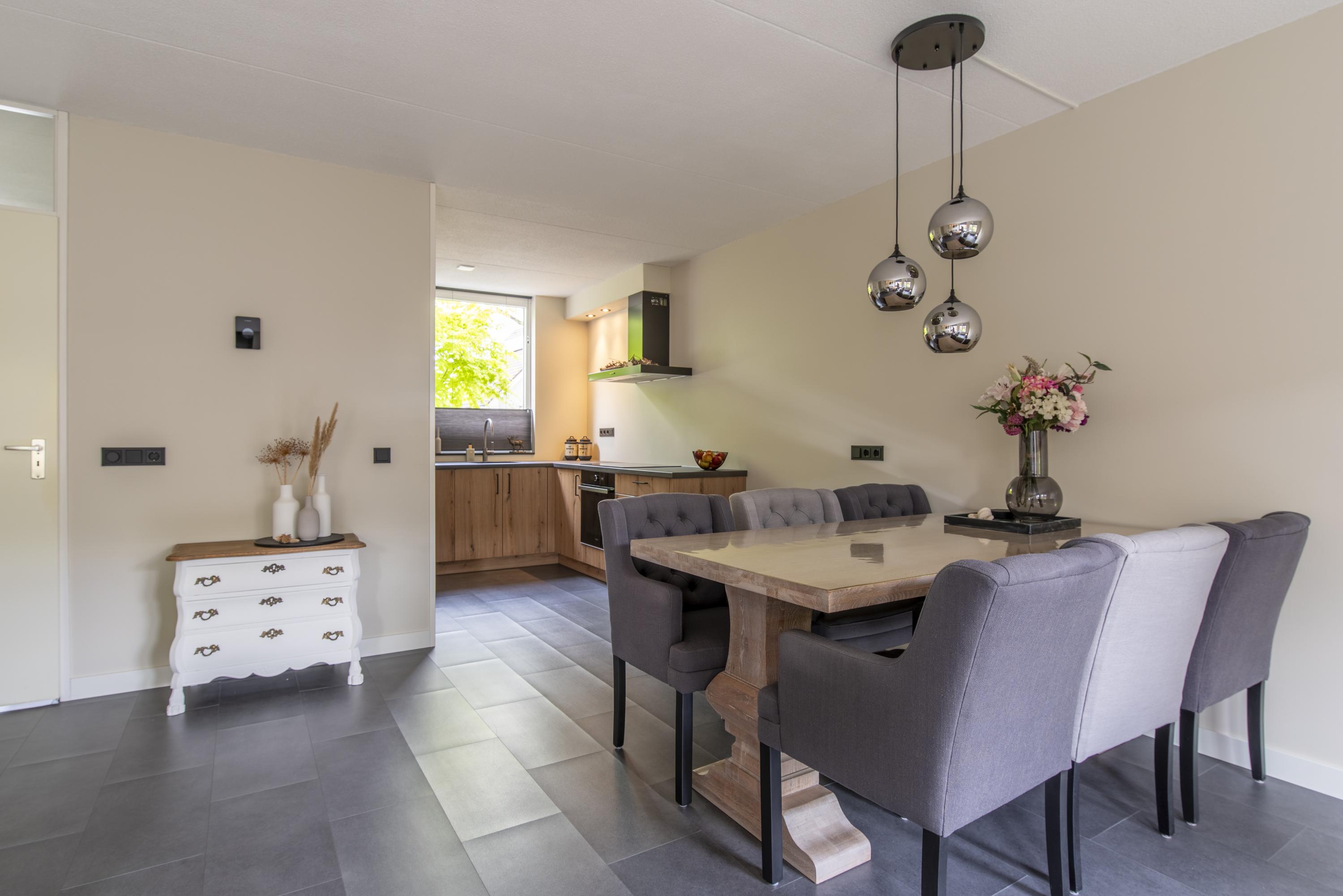 Tussenwoning te koop: Bachlaan 14, Veenendaal