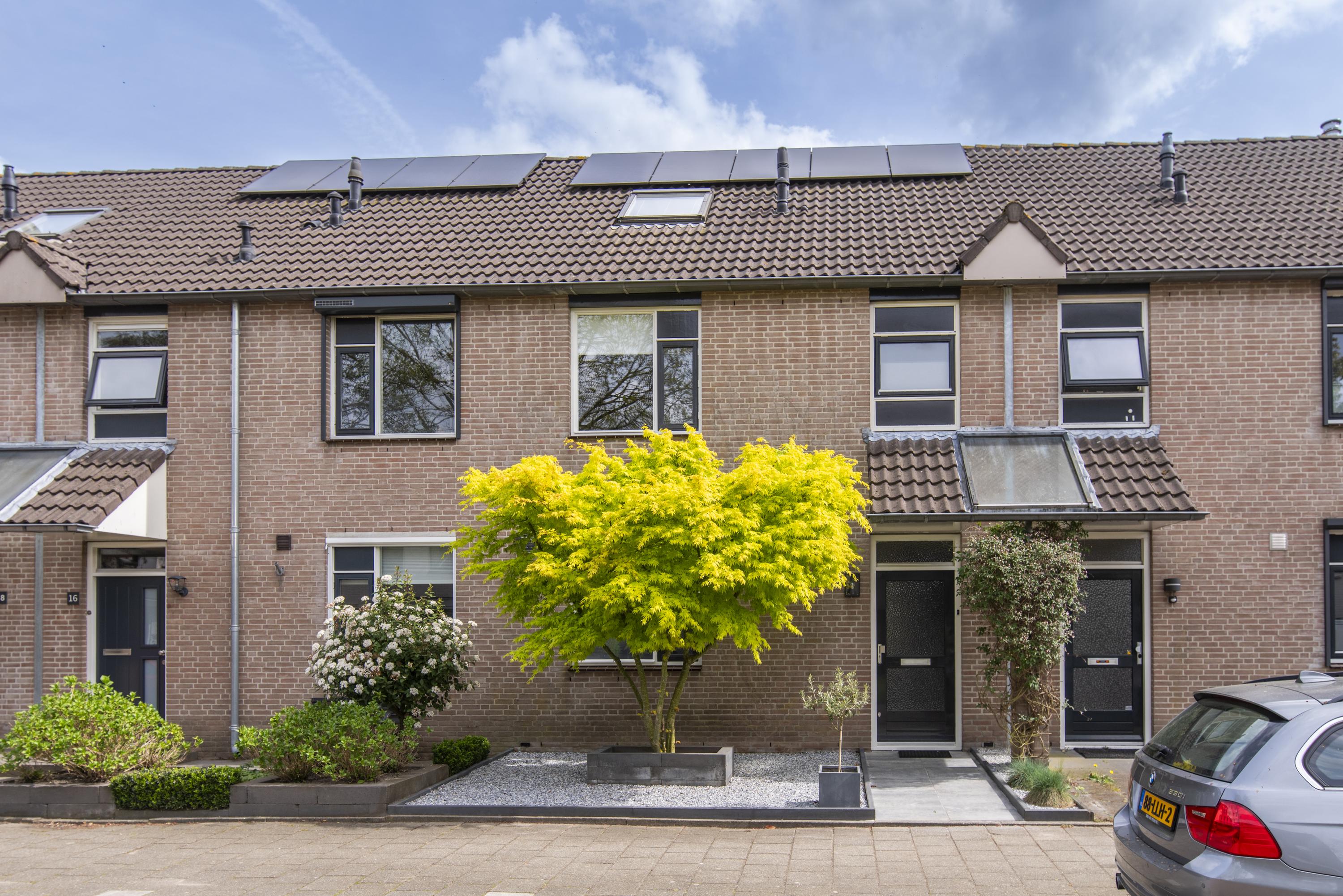 Tussenwoning te koop: Bachlaan 14, Veenendaal