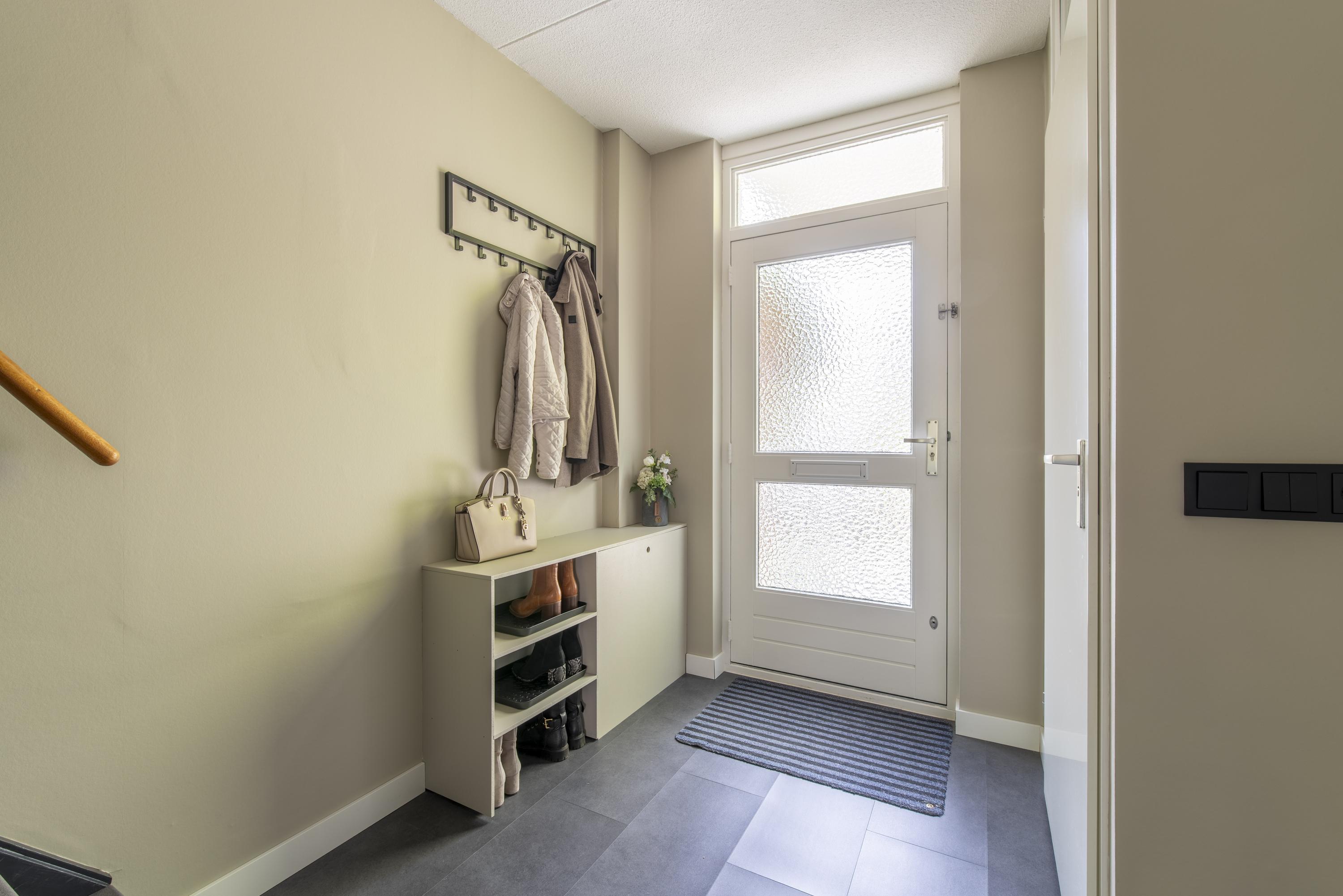 Tussenwoning te koop: Bachlaan 14, Veenendaal