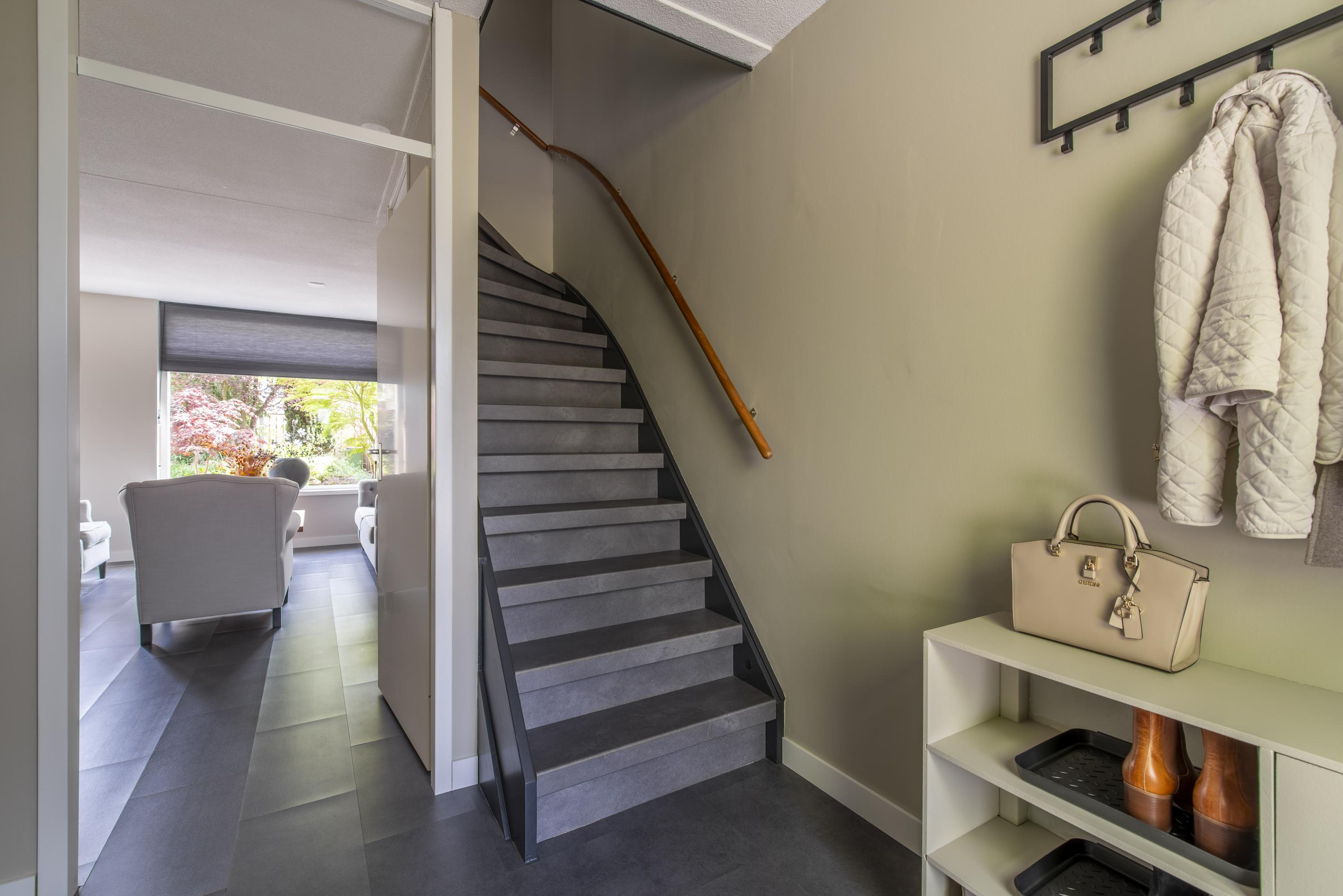 Tussenwoning te koop: Bachlaan 14, Veenendaal