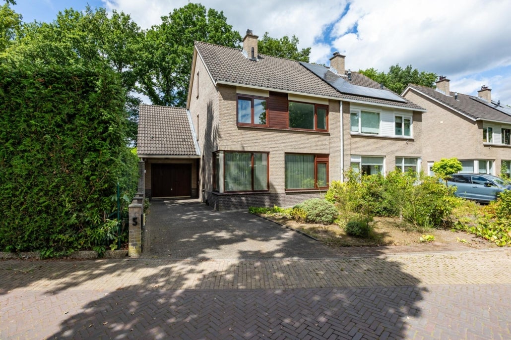 Huis J.H.M. Kerssemakerslaan 5 in Waalre
