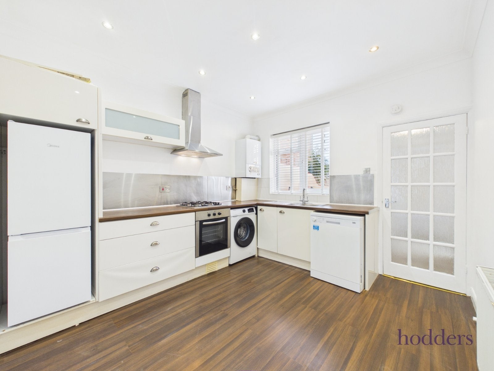 Flat Eastworth Road in Borough of Runnymede