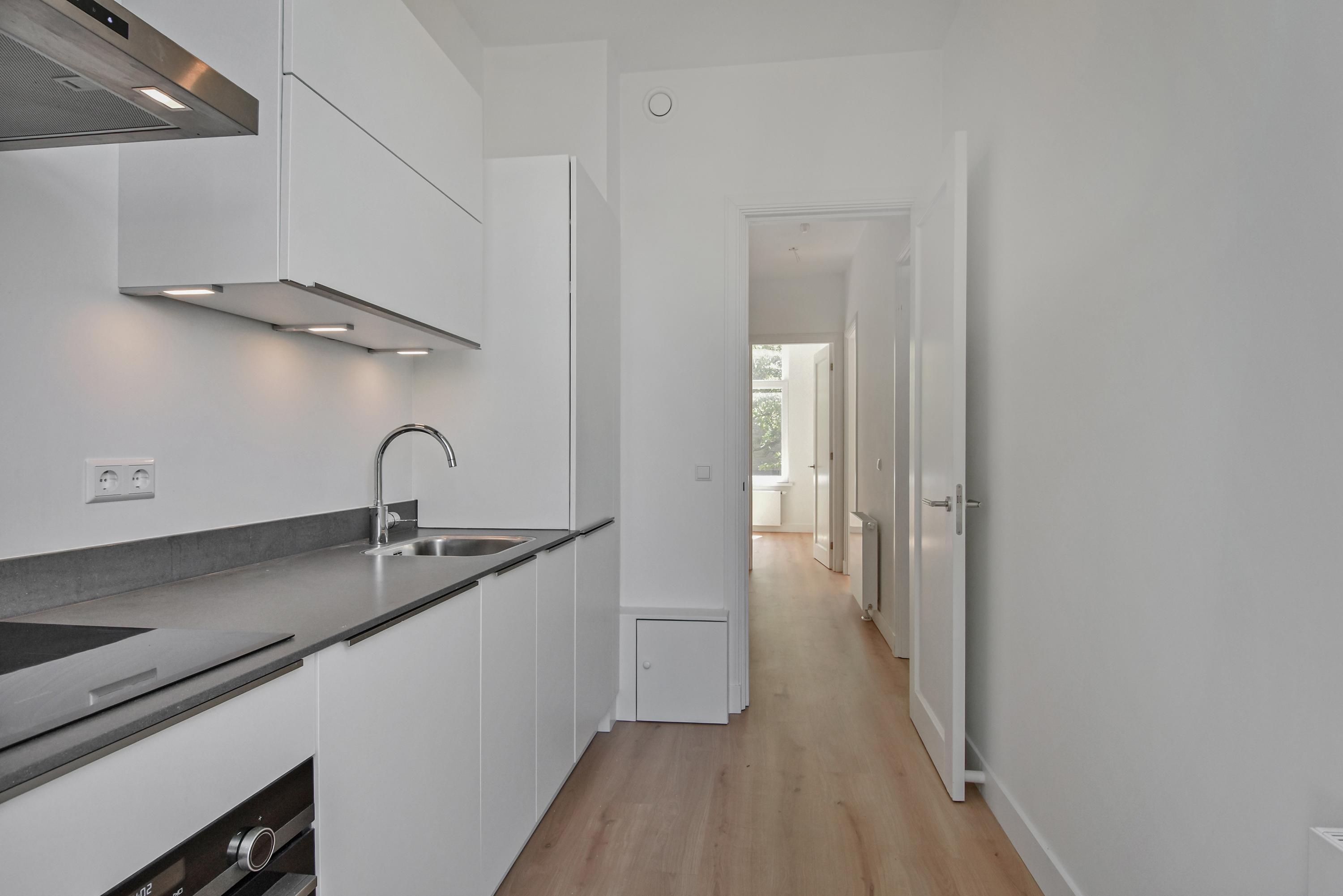 Appartement te koop: Loosduinseweg 727, 'S-Gravenhage