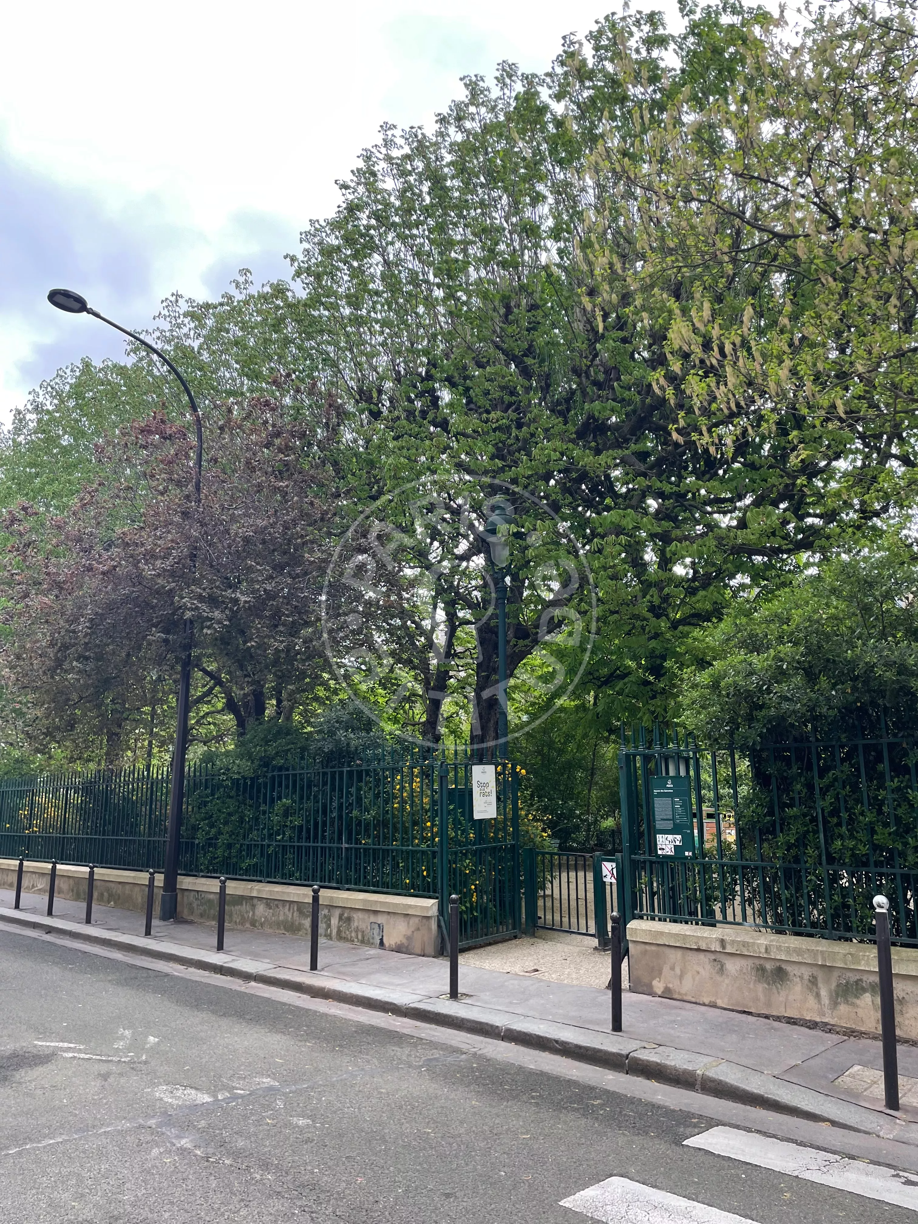 Flat Rue Petiet in Paris