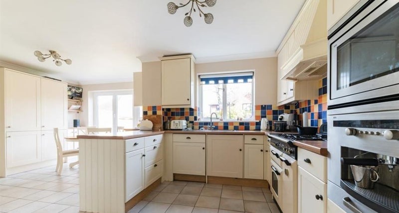 House The Denningtons in Epsom and Ewell