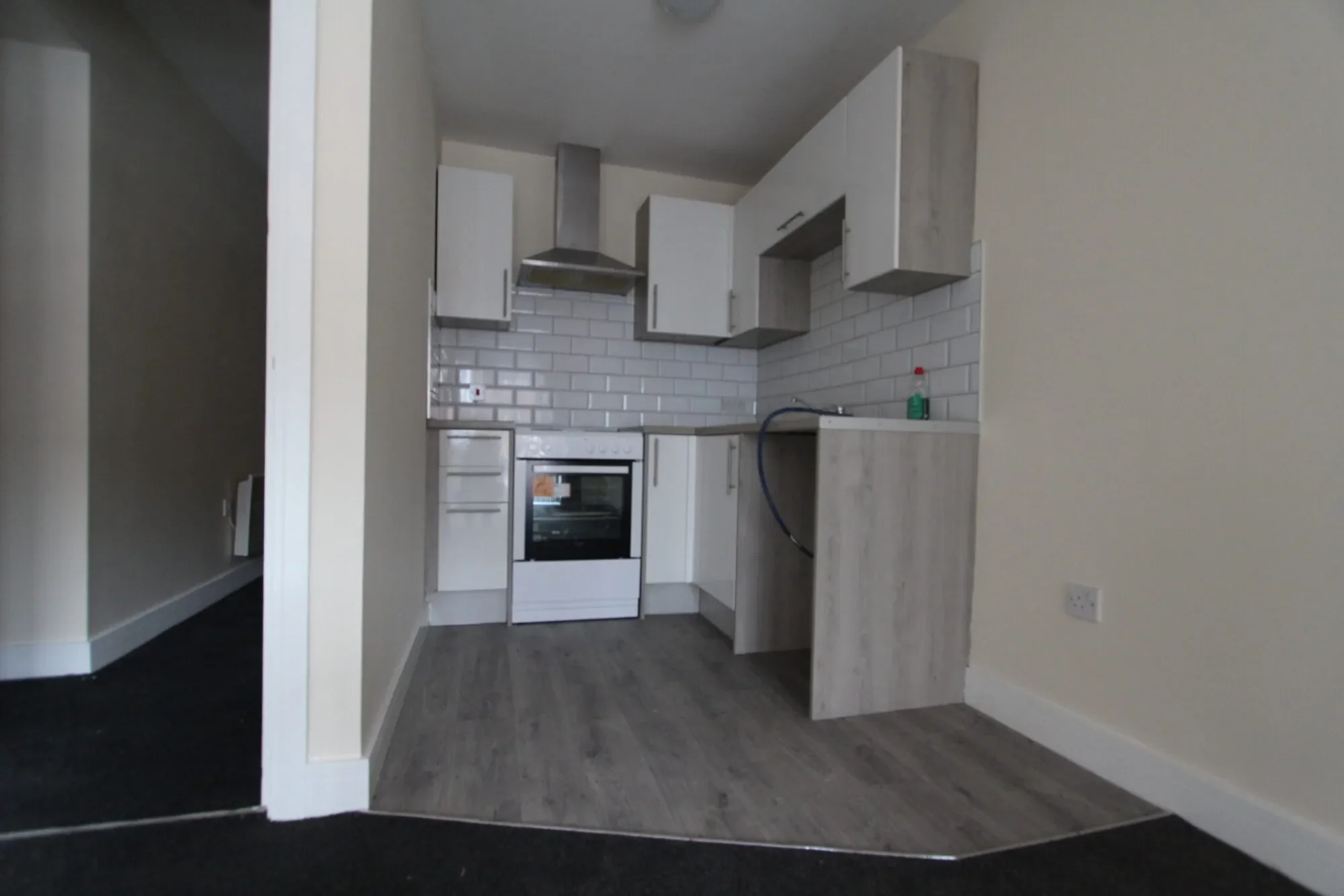 Flat Littlemoor Centre in Chesterfield