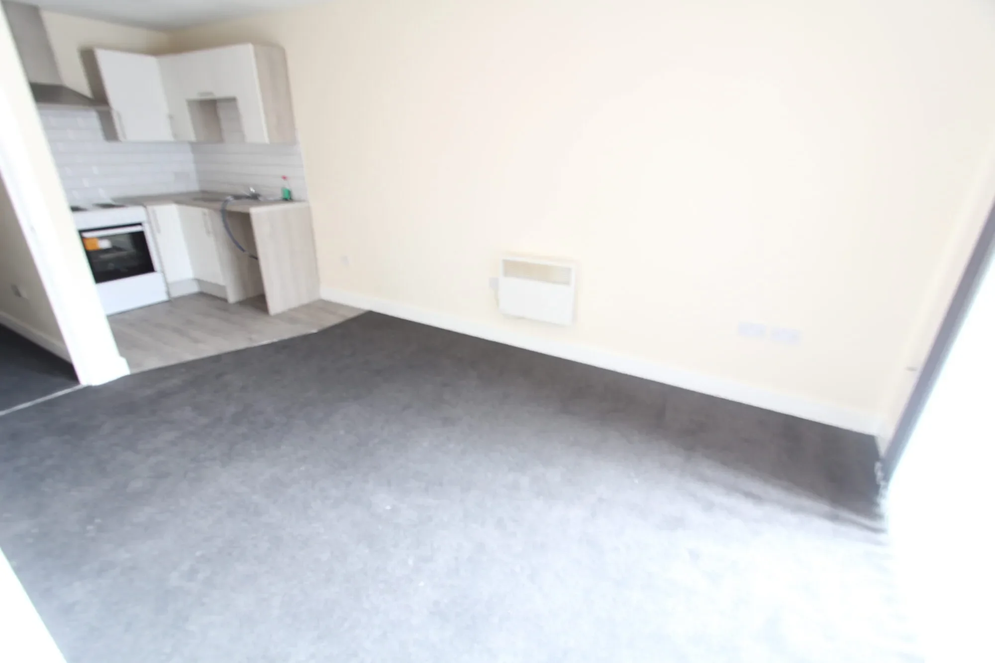 Flat Littlemoor Centre in Chesterfield