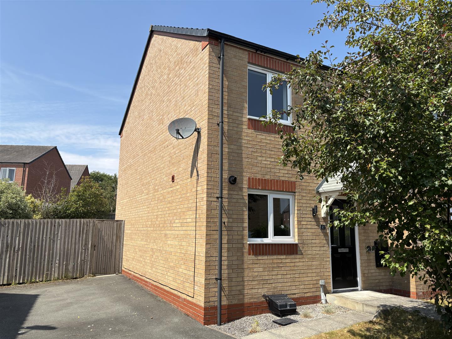 House Elm Avenue in Penyffordd