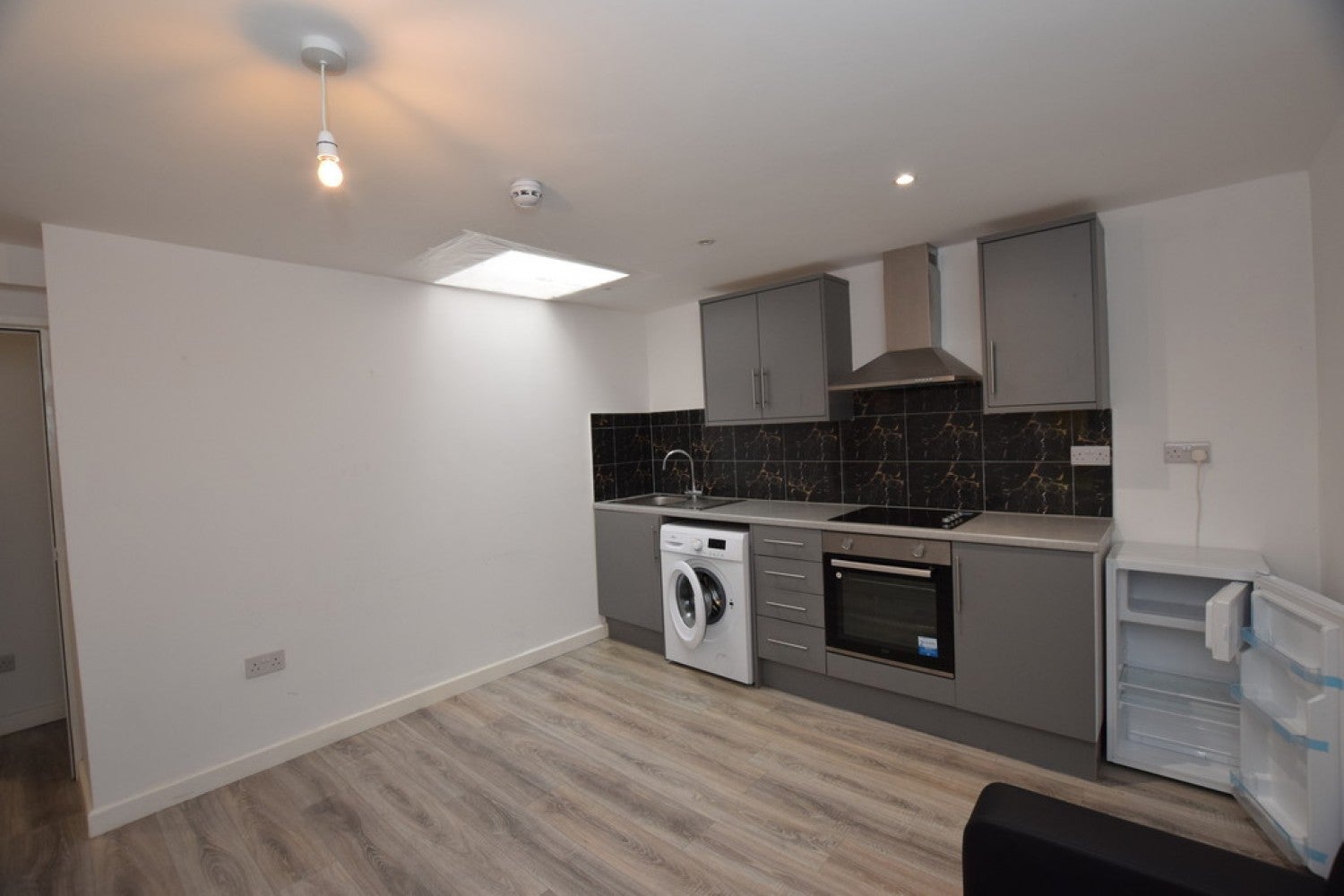 Flat Market Place in Nuneaton and Bedworth