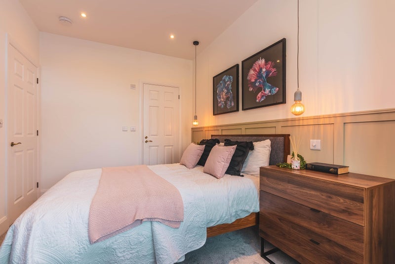 Room Southmead Road in Bristol