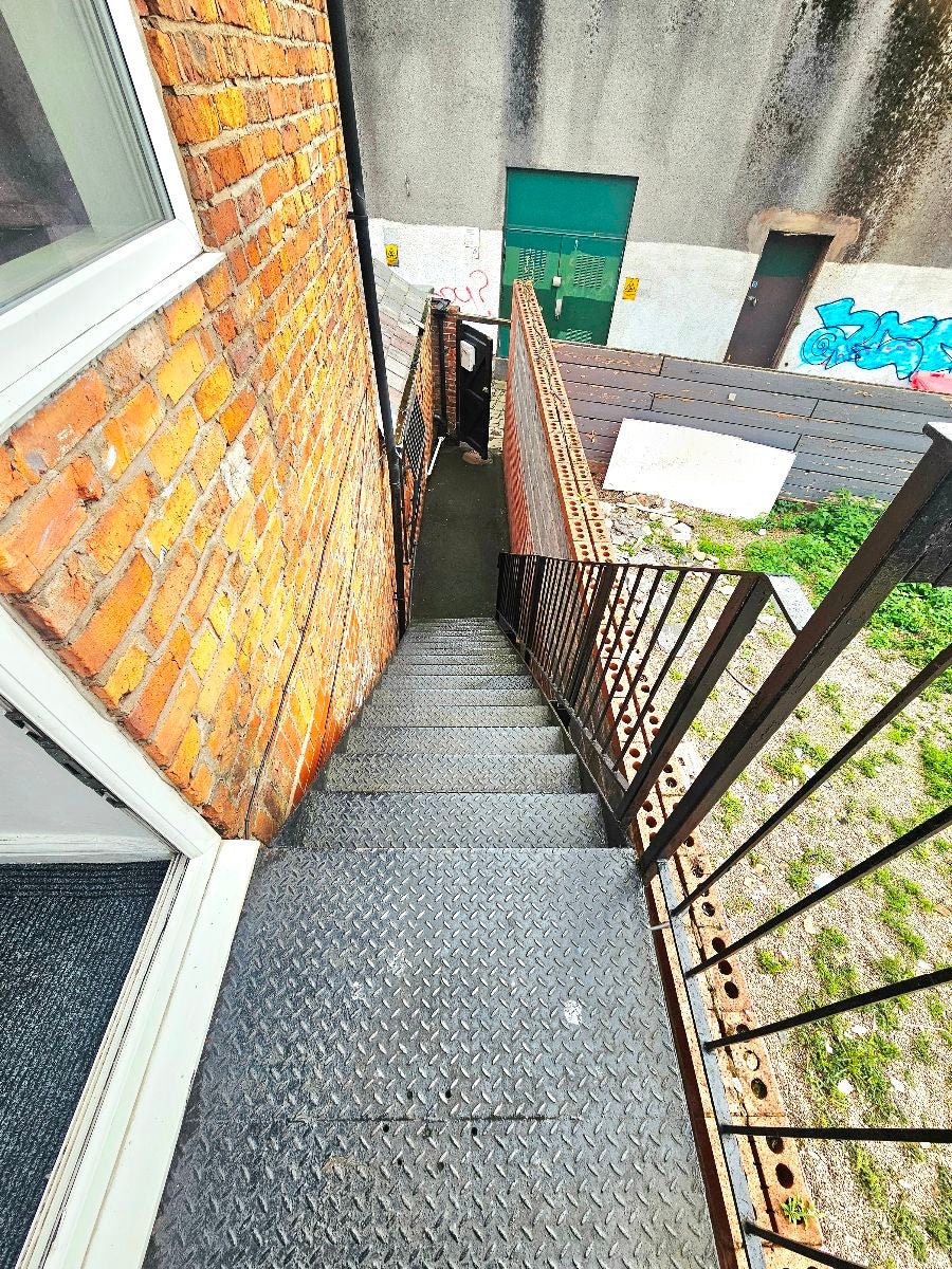Flat Wilmslow Road in Manchester