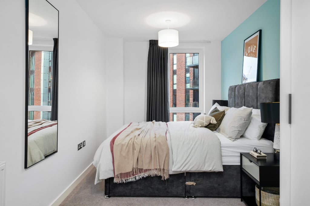 Flat Lockside Lane in Salford