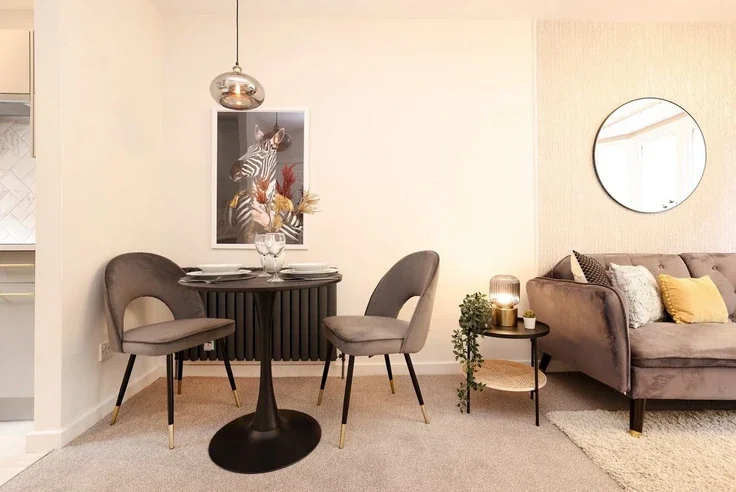 Flat Atholl Crescent Lane in City of Edinburgh