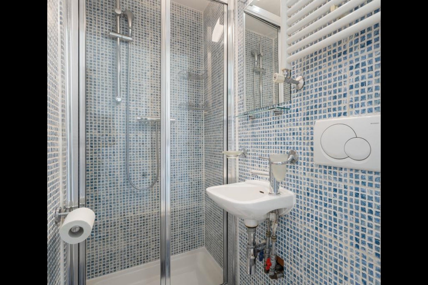 Flat Finchley Road in Greater London