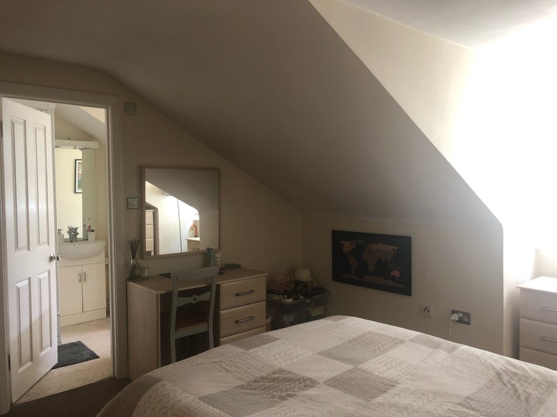 Room Russell Gardens in Greater London