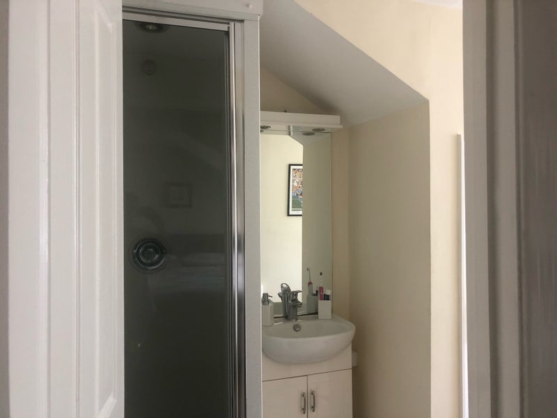 Room Russell Gardens in Greater London