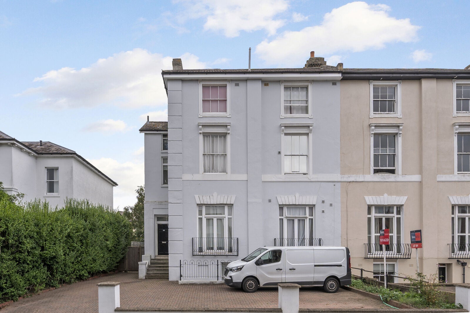 Flat Claremont Road in Greater London