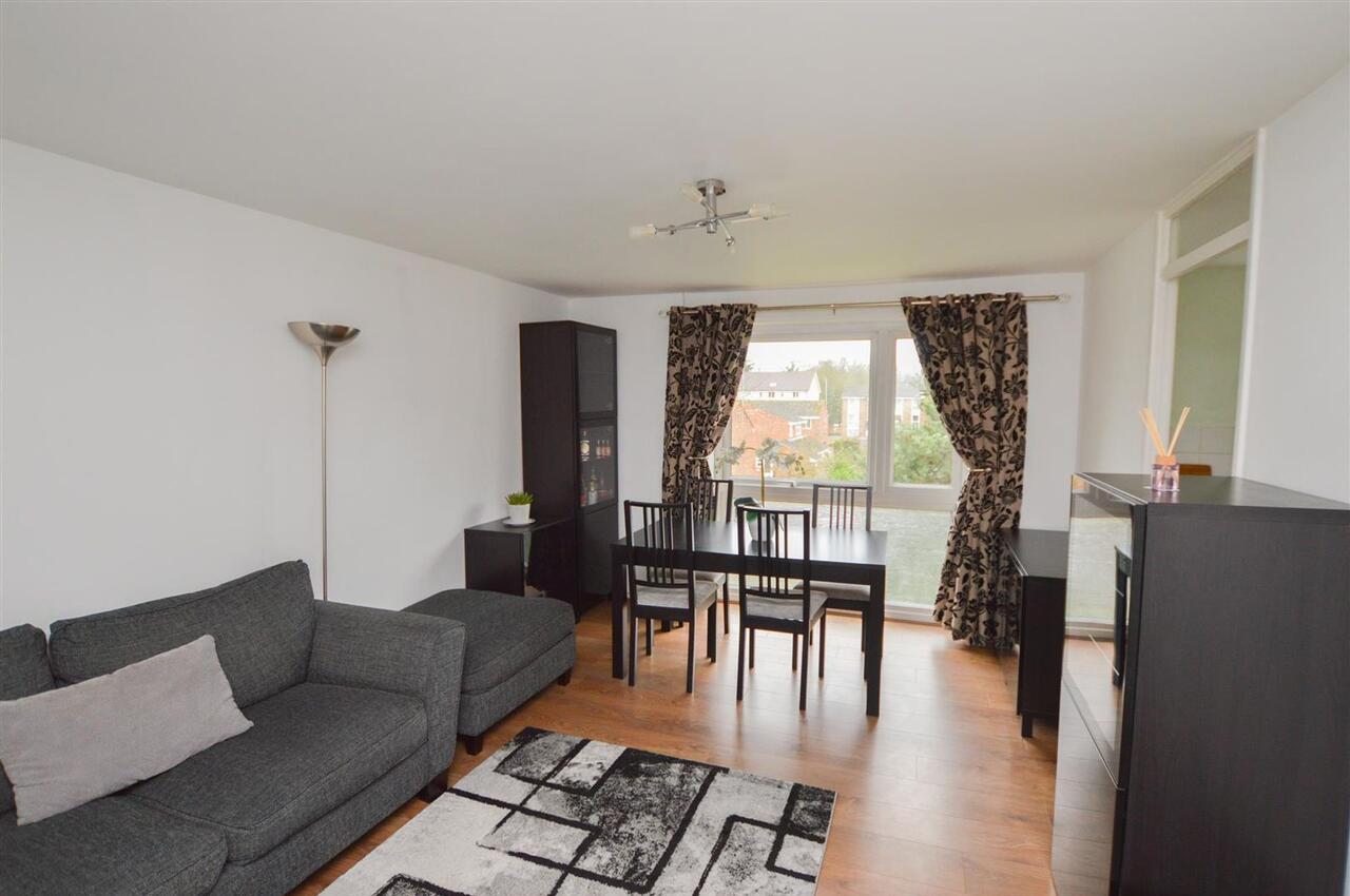 Flat Thamesdale in St Albans