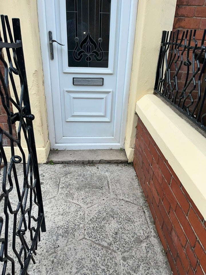 House Coalshaw Green Road in Chadderton