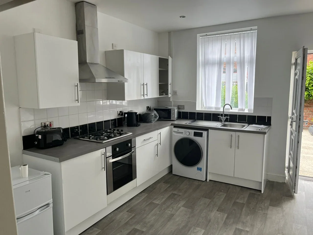 House Coalshaw Green Road in Chadderton