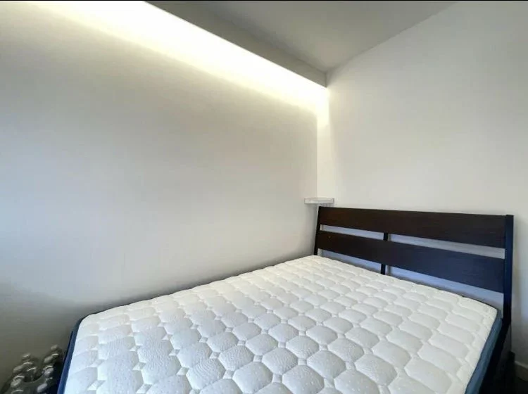 Flat Byron Road in Greater London