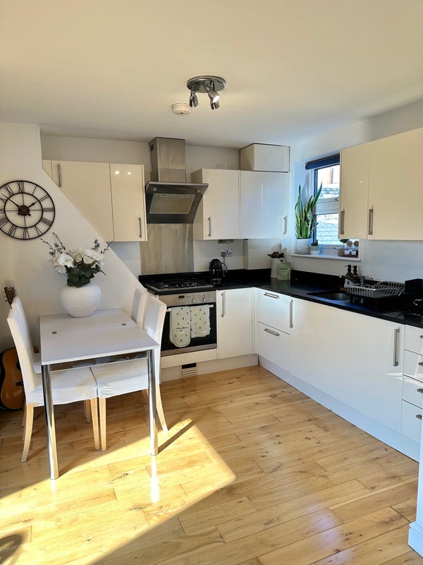 Flat Hubert Grove in Greater London