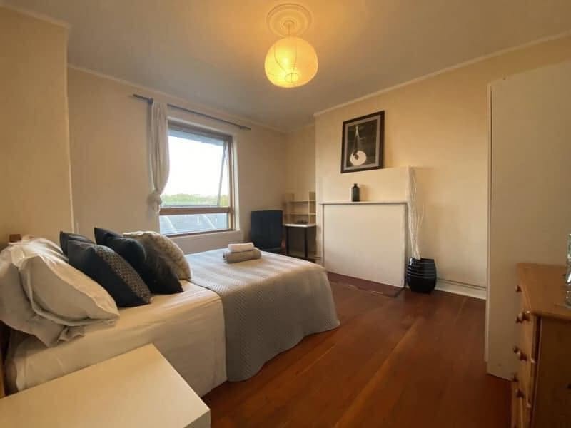 Room Morecambe Street in Greater London