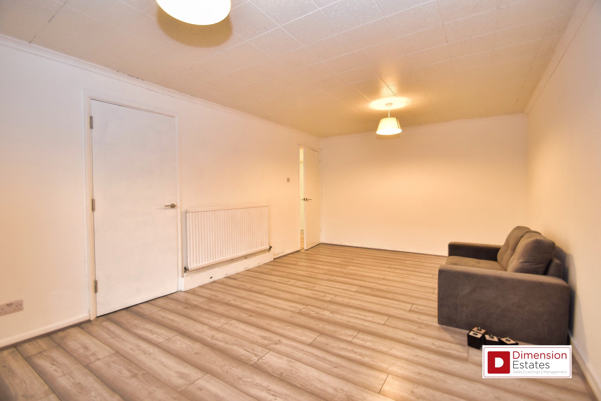 Flat Lansdowne Road in Greater London