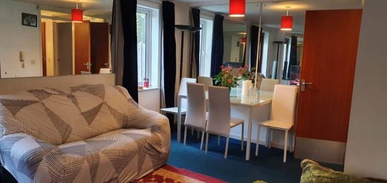 House Allen Close in Greater London